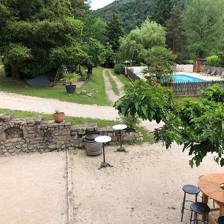 Camping Les Berges Du Doux Colombier-le-Vieux ภายนอก รูปภาพ